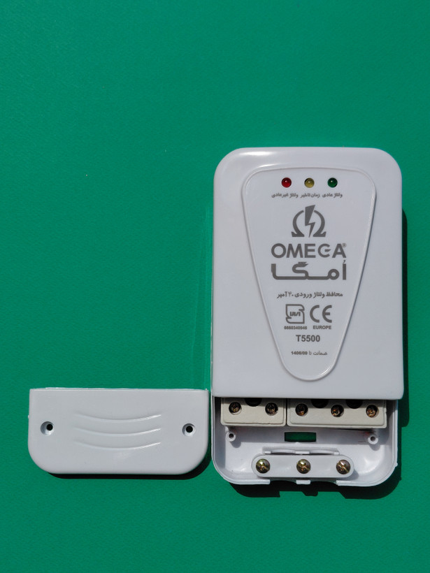 محافظ آنالوگ ولتاژ اُمگا(OMEGA) مدل T5500