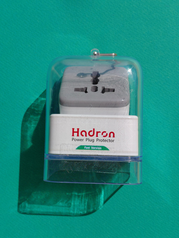 تبدیل برق 3به2 تایمر دار هادرون(Hadron)