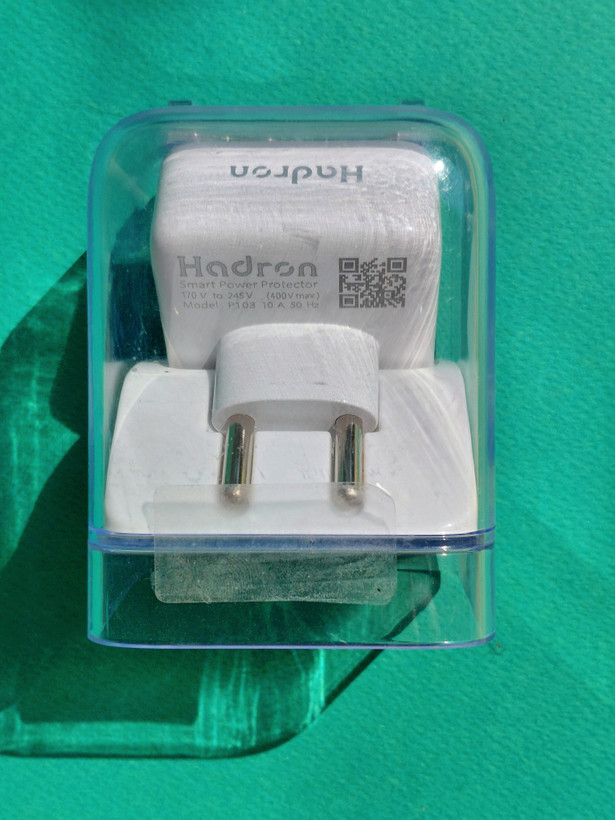 تبدیل برق 3به2 تایمر دار هادرون(Hadron)