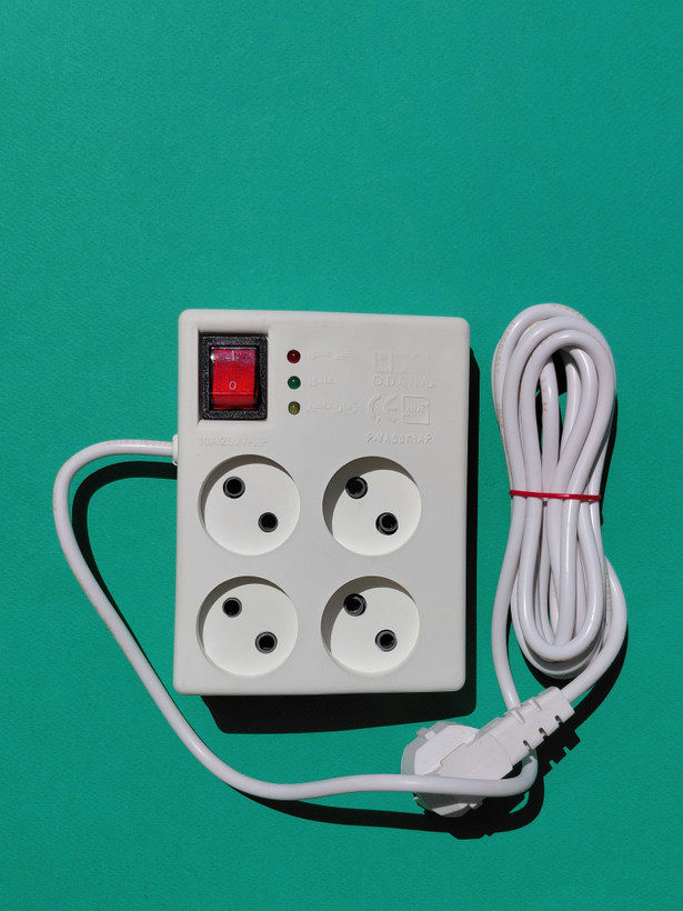 محافظ برق 4خانه اودانا(ODANA) مدل X8300